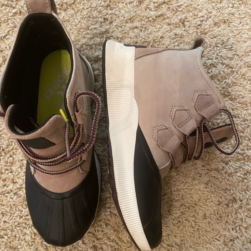 Sorel Out and About Classic Boots 7.5